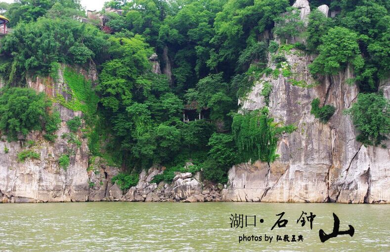 廬山主景區(qū)、三疊泉瀑布、白鹿洞書院、鄱陽湖